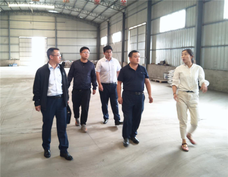 金控酒泉担保与驻地金融办赴企业开展现场尽职调查