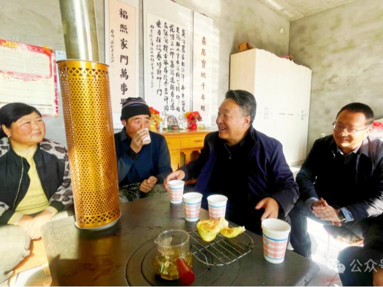 贺岁送温暖 慰问递真情——华体育app官网登录入口_华体育(中国)组织开展春节前走访慰问活动